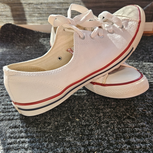 Converse Shoes - Converse Fancy ox lot top white 7.5